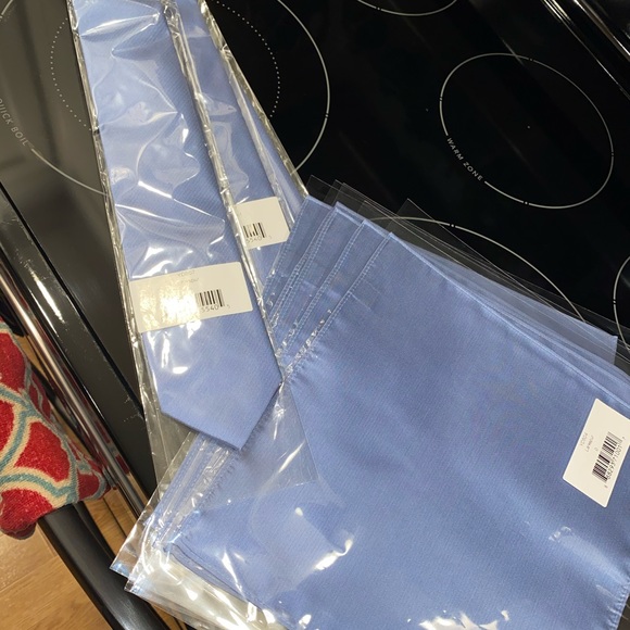 6 Larkspur ties and pocket squares - Picture 4 of 6